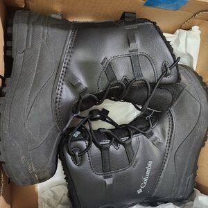 Columbia Black Insulated Boots